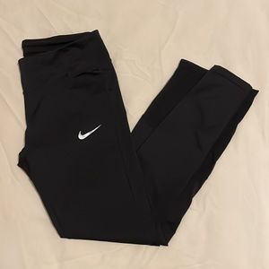 Nike Dri-Fit Mid-Rise Legging Tight with Side Pocket